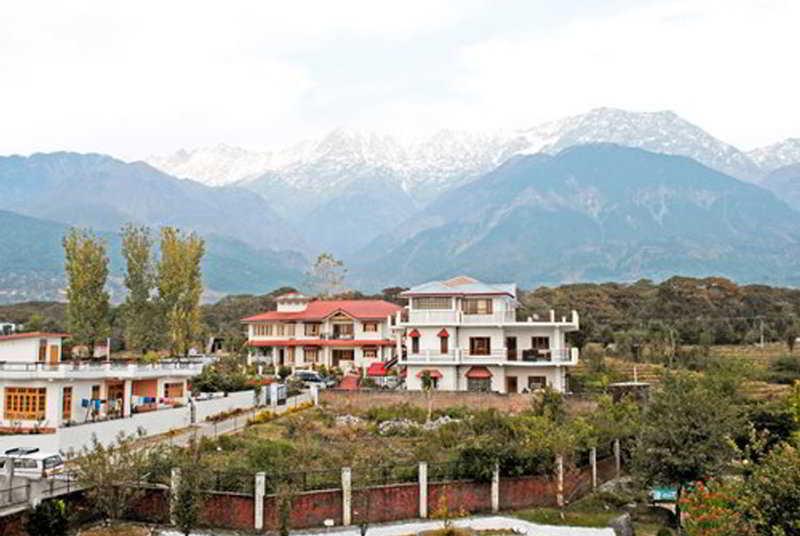 Club Mahindra Dharamshala Hotel Exterior photo